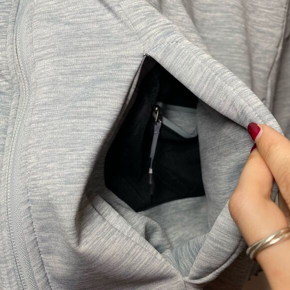 OROS Astra Funnel Neck Solarcore Insulated Pullover in Titanium Heather - Picture 8 of 16